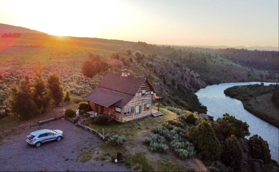 Ashton House | 107 m² House ∙ 2 bedrooms ∙ 7 guests