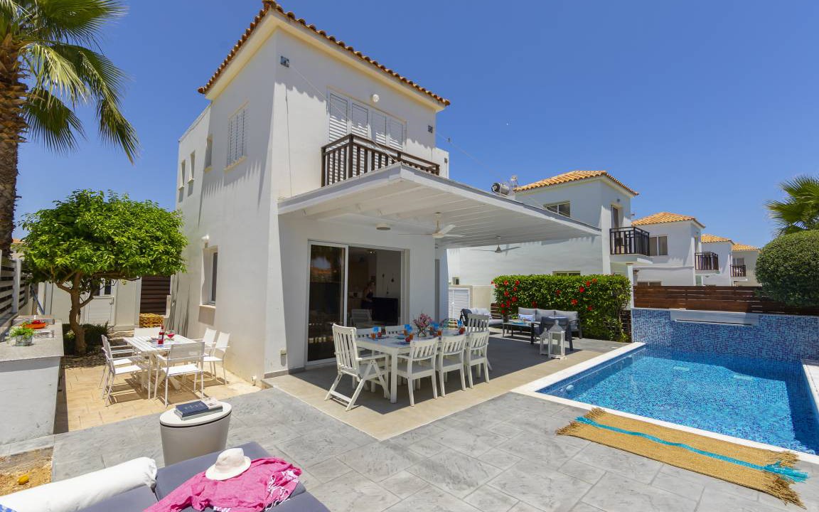 Pernera Villa | 130 m² Villa ∙ 3 bedrooms ∙ 6 guests