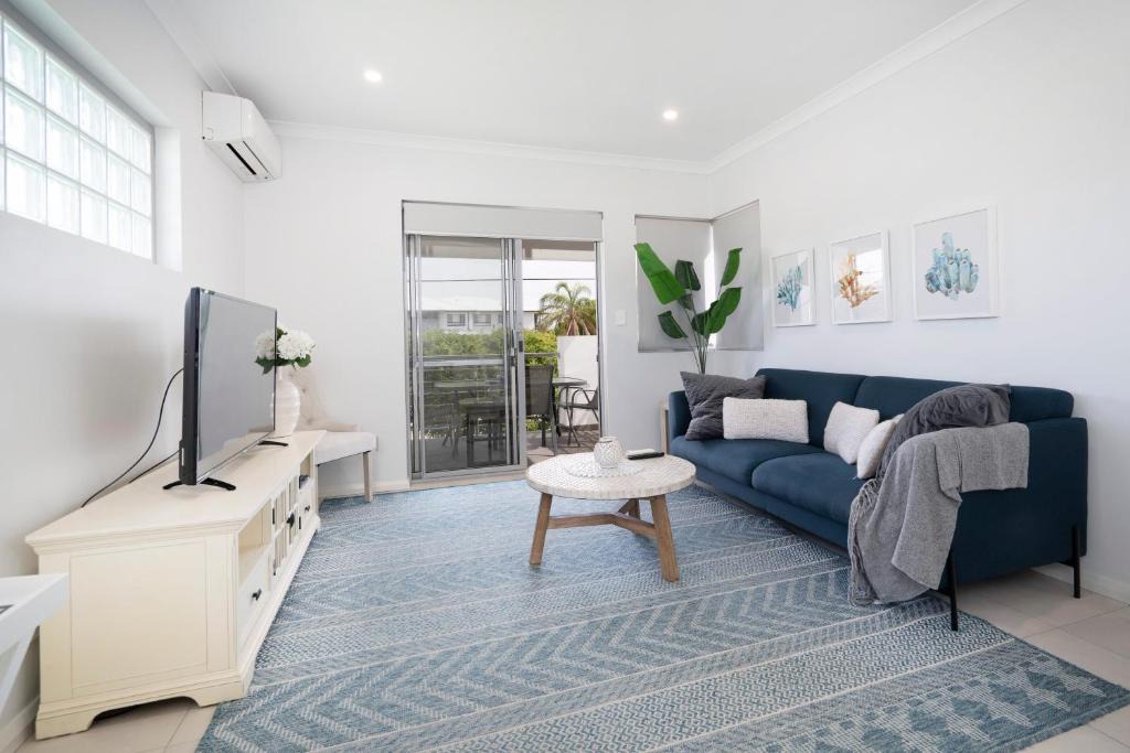 Cloverdale Apartment | 3 Fresh Sparkling Apt 2br 2ba Cloverdale
