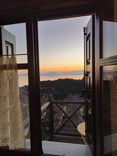 Pinakates Bed & Breakfast | 350 m² Bed and breakfast ∙ 5 bedrooms ∙ 11 guests