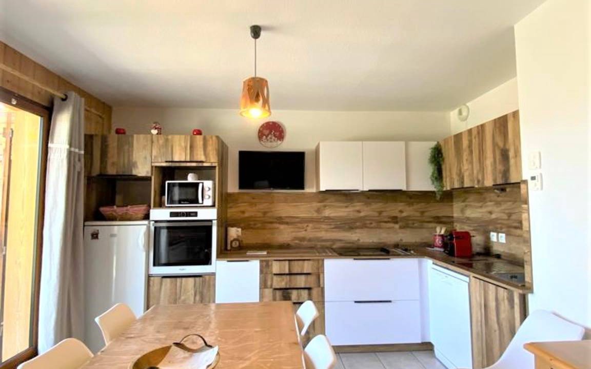 La Joue du Loup Ski Chalet | 43 m² Chalet ∙ 2 bedrooms ∙ 7 guests