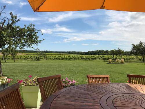 Pouille Bed & Breakfast | 56 m² Bed and breakfast ∙ 5 guests