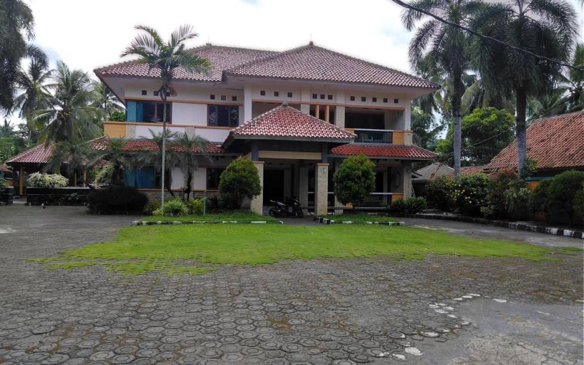 Batu Karas Hotel | 60 m² Hotel ∙ 8 guests