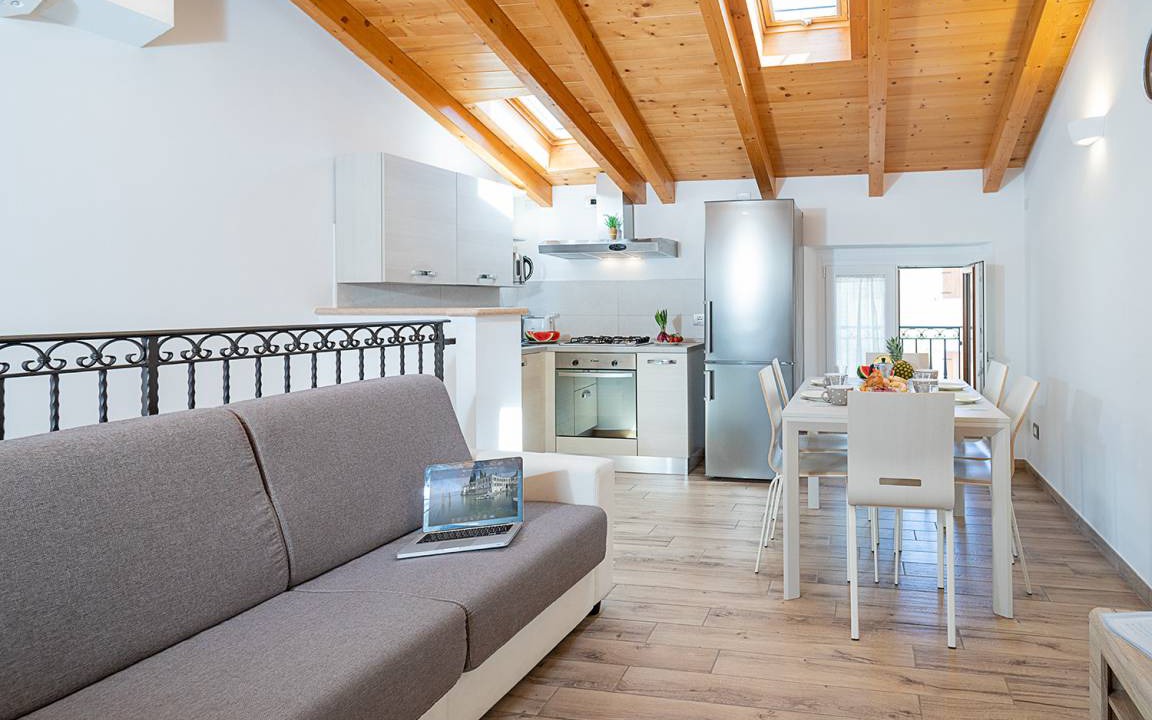 Bardolino House | 92 m² House ∙ 2 bedrooms ∙ 6 guests