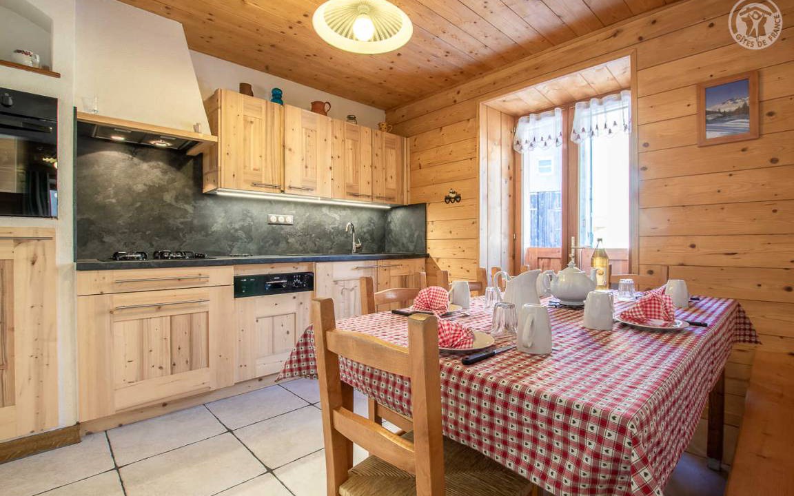Lanslevillard House | 94 m² Gîte ∙ 3 bedrooms ∙ 8 guests