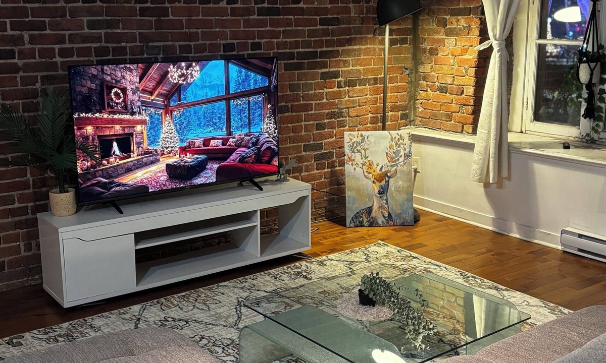 Old Montreal Apartment | Adorable Loft in the Old Montreal