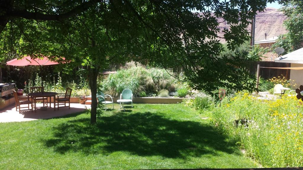 Moab House | All Three at StellaRuby Cottages