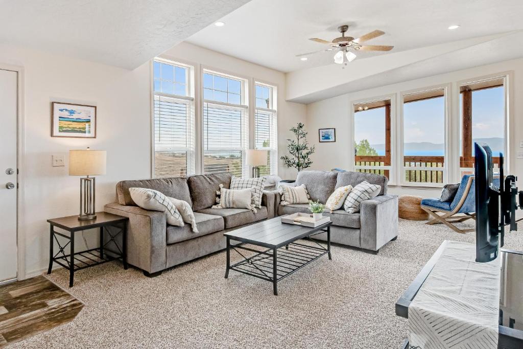 Sweetwater House | Bluebell Views