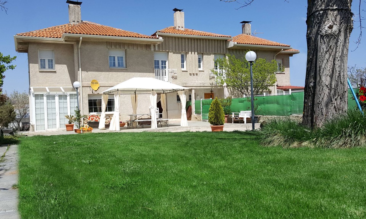 San Cristobal de Segovia Ski Chalet | CASA BELLAVISTA. Our house is a haven of peace and tranquility.
