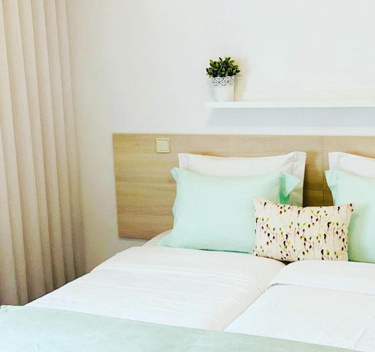 Rates House | Casa da Vila Guest House