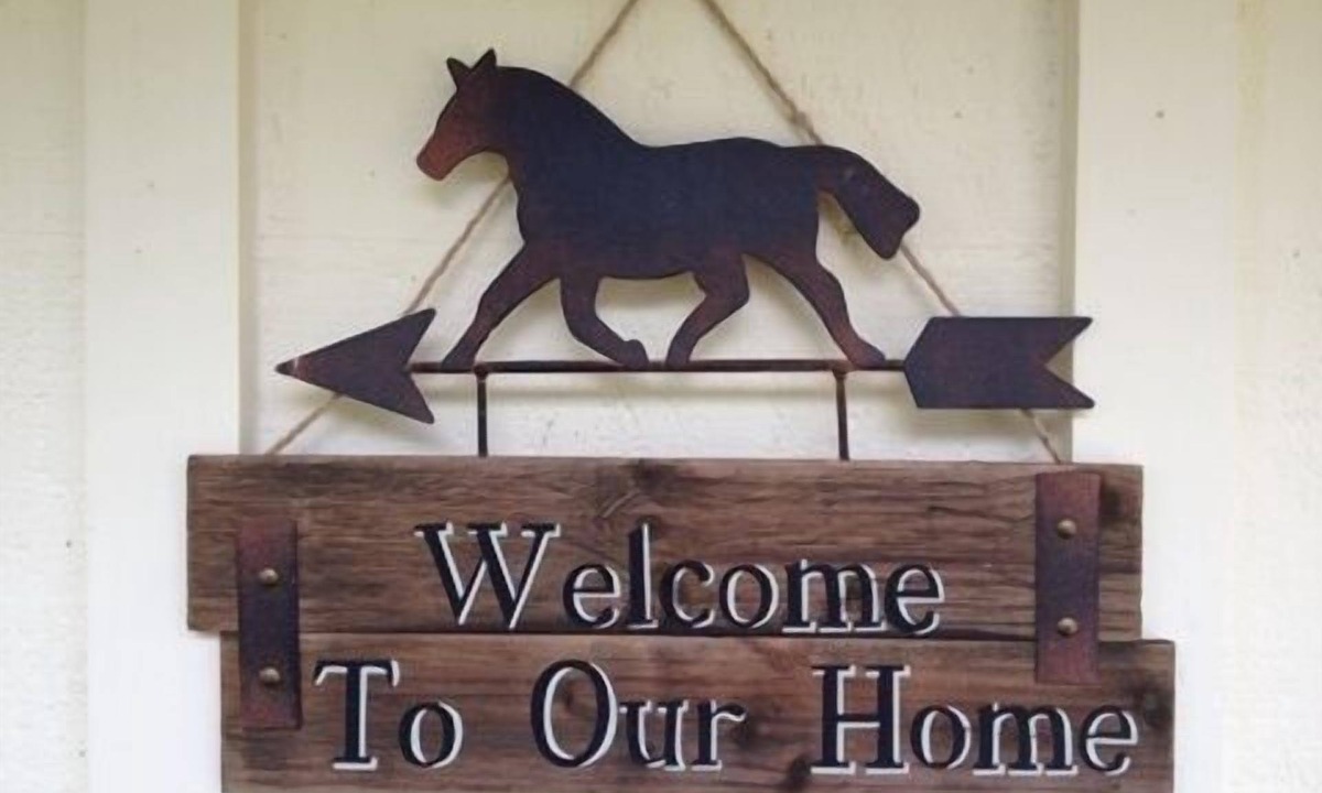 Kamuela House | Charming Waimea home on the Big Island- Close To Town!