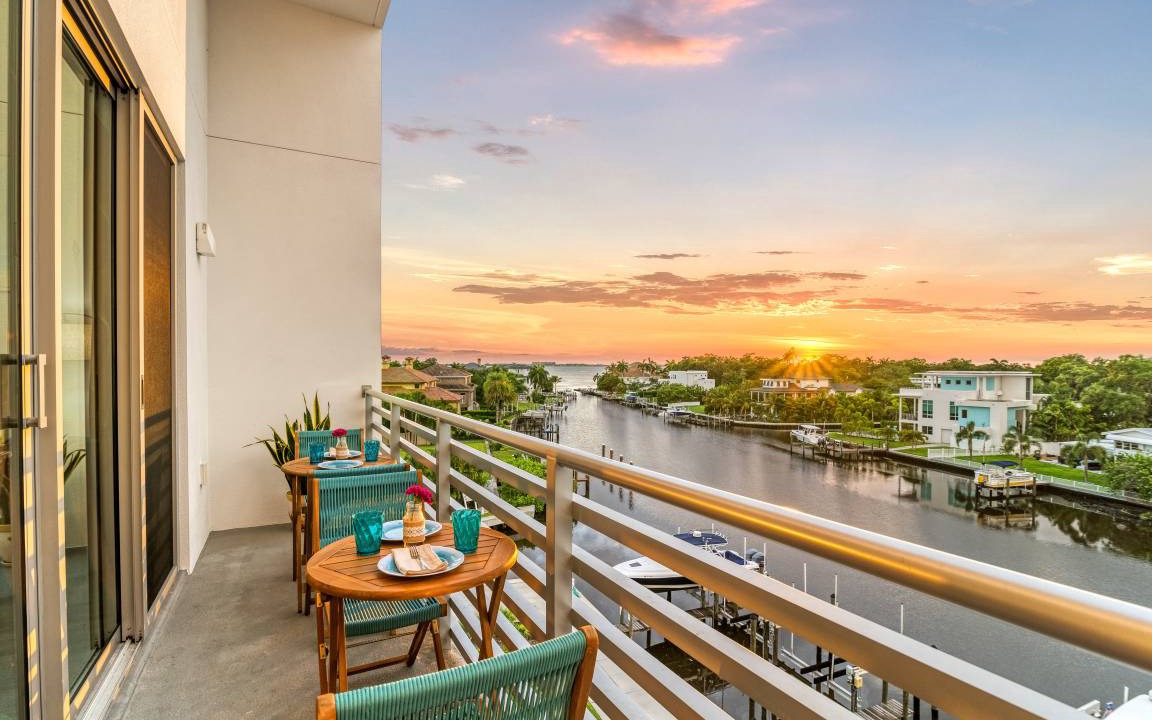 Central Sarasota Condo | Condo ∙ 2 bedrooms ∙ 5 guests