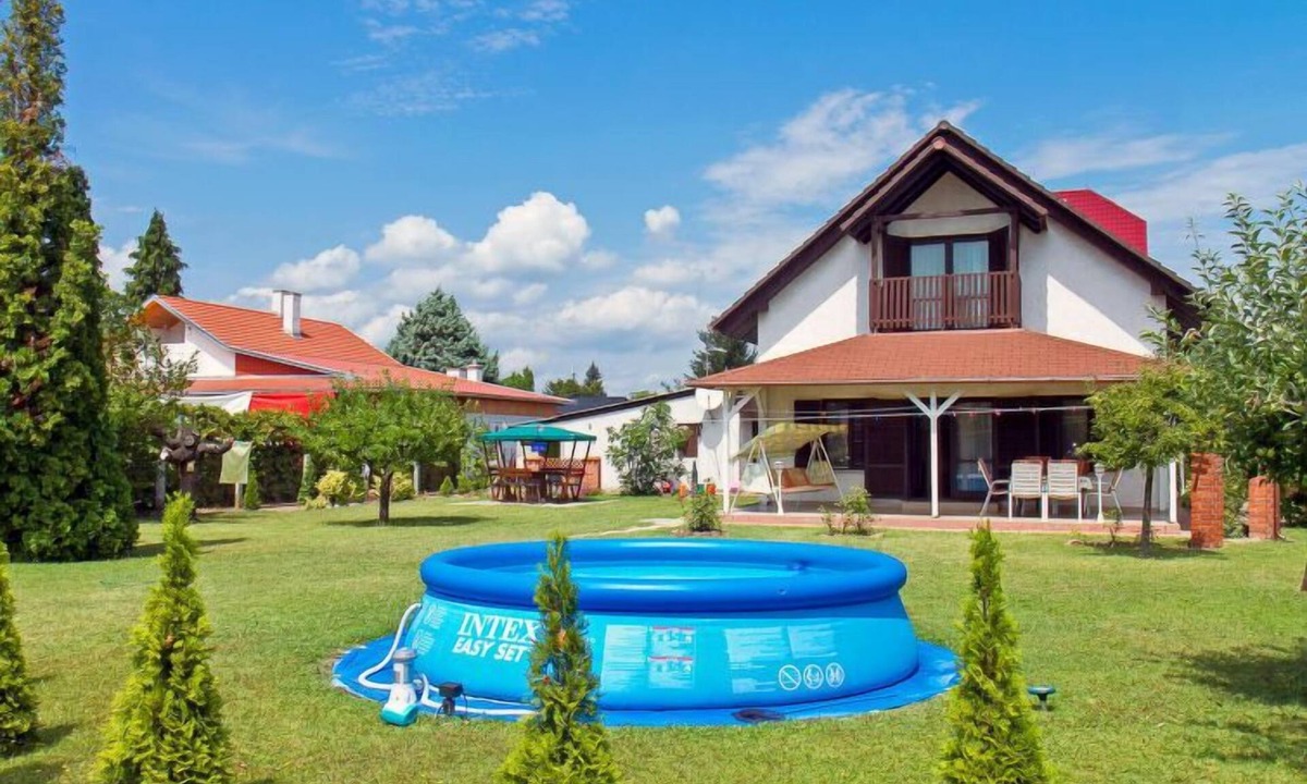 Balaton Persons | Balatonkeresztur