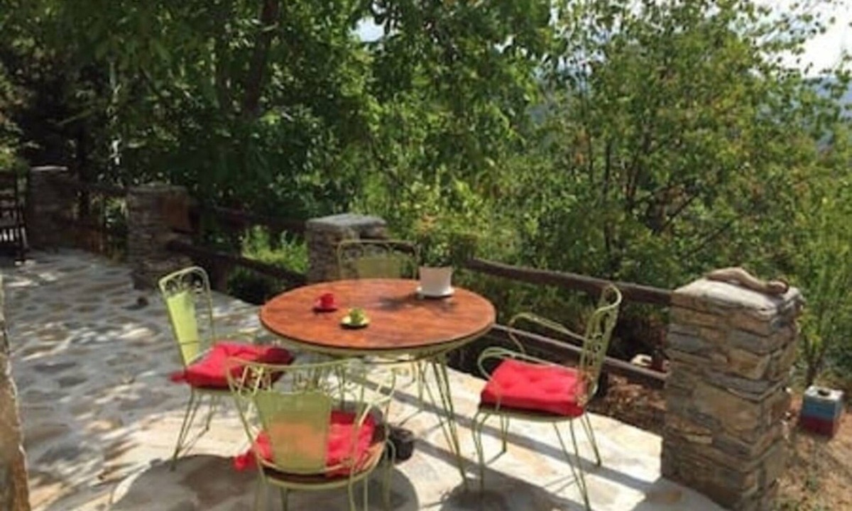 Milies Cottage | Grove Cottage Pelion