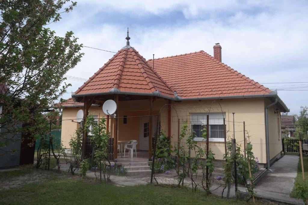 Balatonmariafurdo House | Holiday home in Hegy