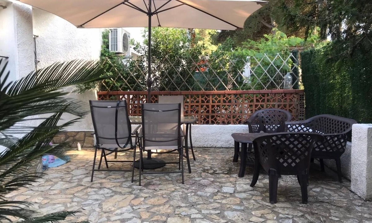 L'Escala Villa | House with garden, wifi very close to the beach