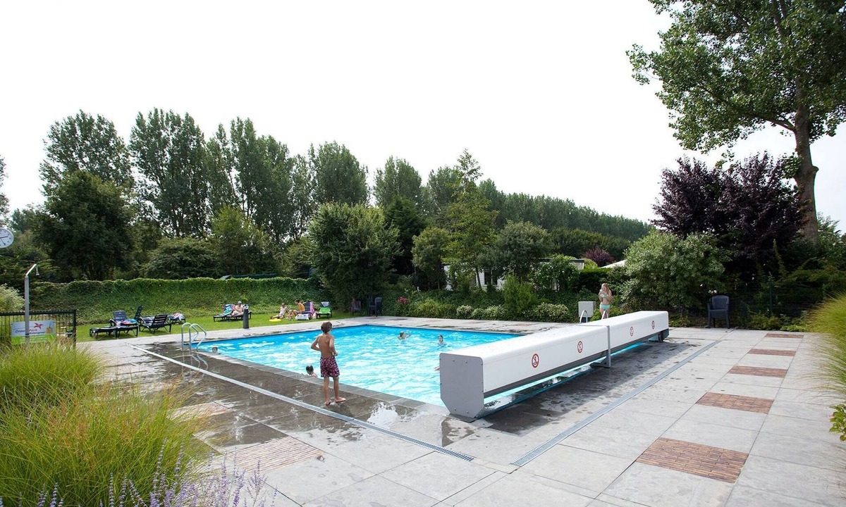 Municipality of Langedijk House | Nice tent with bathroom, near a recreation area