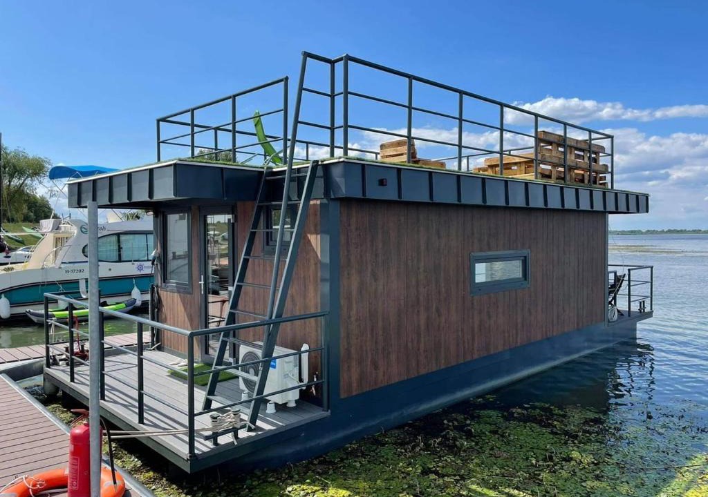 Abadszalok Apartment | Panoráma Úszóház 1