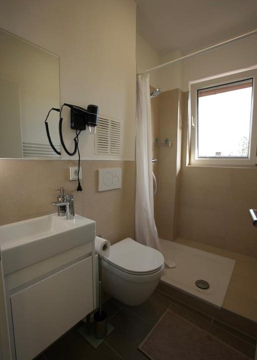 Neu-Anspach House | Pension Christine