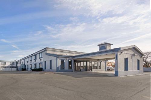 Quality Inn Suites Bloomington University | Bloomington