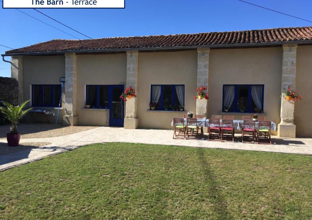 Argenton l'Eglise House | The Barn Complex