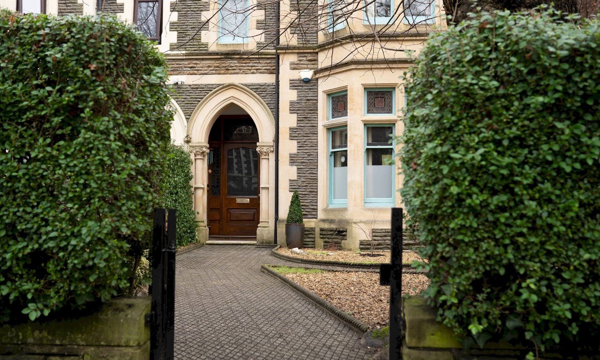 Pontcanna Apartment | The Loft | 2BR Duplex | Central+Parking