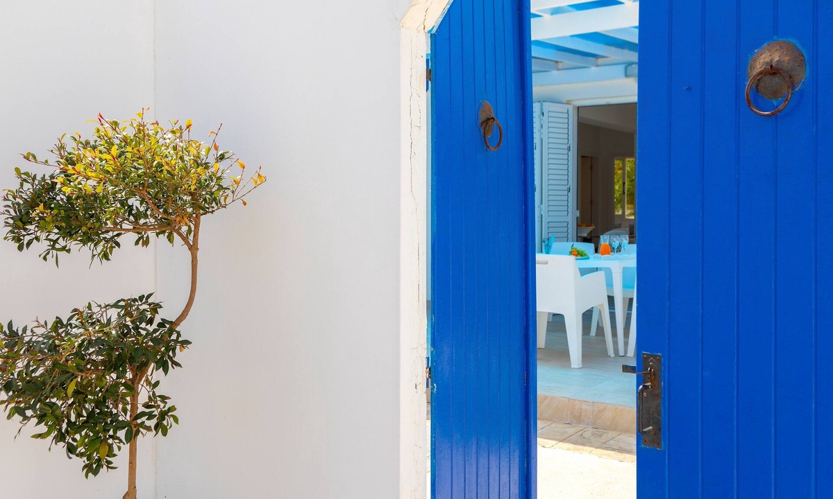 Protaras Villa | This amazing luxury villa is located in the heart of Protaras just 4 minutes walk to the Main Strip