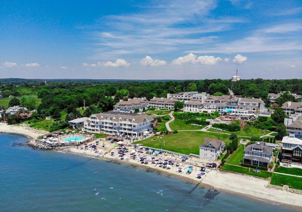 Westbrook Center Resort | Water's Edge Resort & Spa