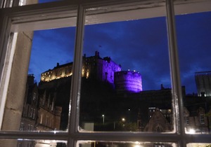 1 bedroom property with a fantastic view of Edinburgh Castle in the heart of the Old Town