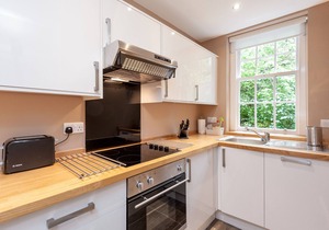 1 bedroom + sofabed property with a fantastic view of Edinburgh Castle
