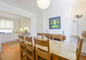 4 COASTGUARDS COTTAGE, family friendly, with open fire in Hope Cove