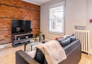 Bright & Upscale 1BR Apt with Netflix - Prime Location!