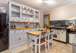 Cartref - Beautiful Cottage, Hot Tub, Countryside Views