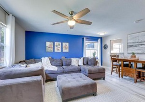 Coastal Sarasota Condo Minutes to Beach!