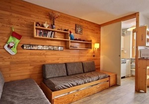 Cozy Apartment with Balcony, Ski-In/Ski-Out Access, Near Shops in Belle Plagne