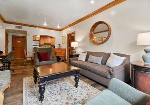Family Fun Getaway 3BR Villa in Midway at Zermatt Resort