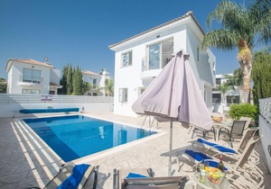 Holiday house Pernera for 1 - 6 persons with 3 bedrooms - Holiday house