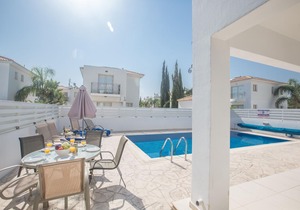 Holiday house Pernera for 1 - 6 persons with 3 bedrooms - Holiday house