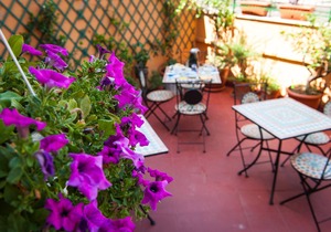 Large apartment with wi-fi and terrace