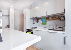 Ljubljana Riverbank Apartment in City Centre!