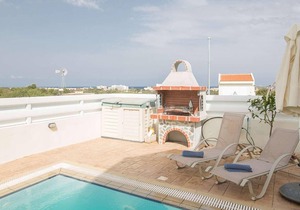 Lovely villa perfect for families, great location