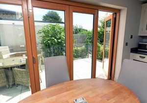 Priory Cottage - Luxury Cottage, Near to Beach