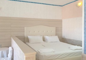 Private Room Sea view Adults Only