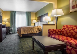 Quality Inn and Suites Bloomington City