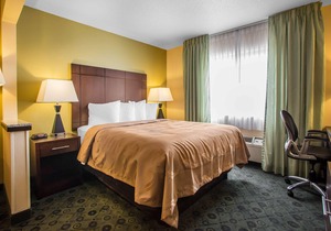 Quality Inn and Suites Bloomington City