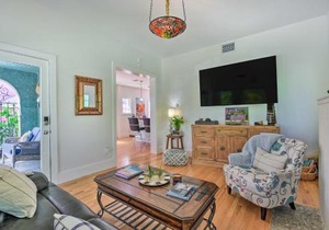 Sarasota Home in Historic District with Patio!