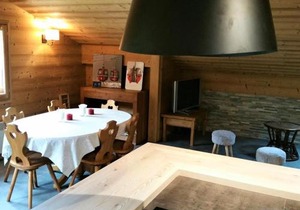 Spacieux appart rénové avec balcon sud, proche pistes et bus à La Clusaz - FR-1-459-167