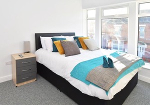 Townhouse @ 15 Brunswick Place Stoke