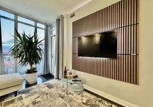 TVHR - Luxury Condos in Heart of Downtown with Breakfast
