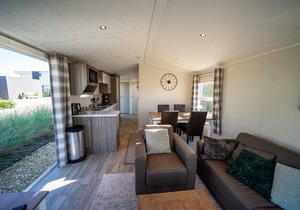 Well-maintained chalet with terrace